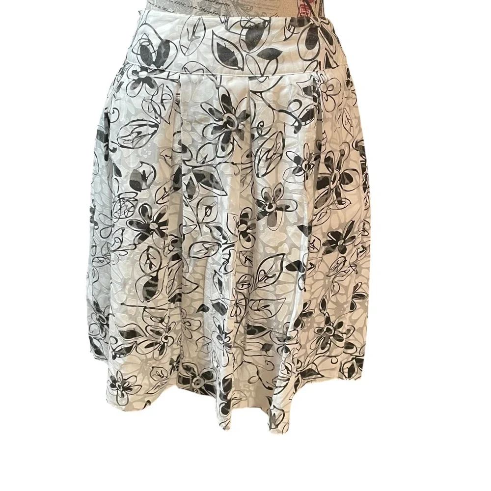 Sunny Leigh Black and White Floral A-Line Skirt
